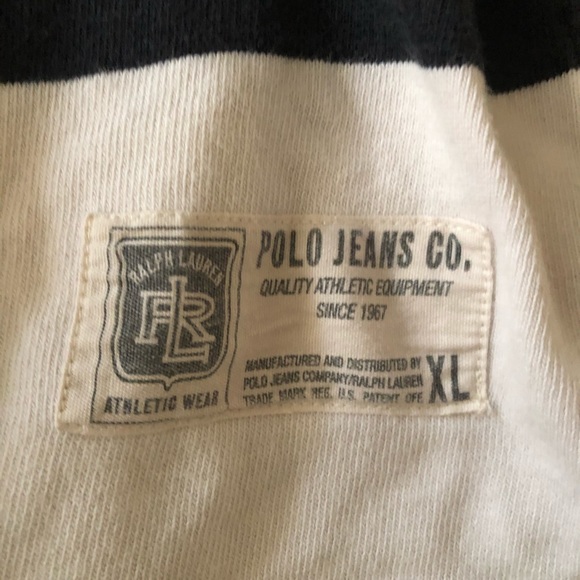 🗣Throw back ALERT!! Rugby style Ralph Lauren - Picture 5 of 5